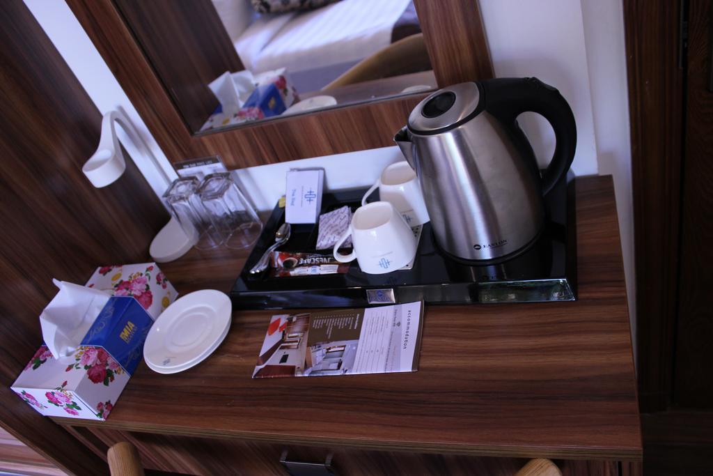 Crown Arena Hotel Hulhumale Bagian luar foto