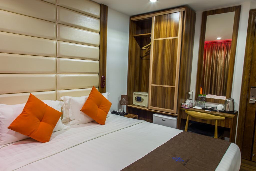 Crown Arena Hotel Hulhumale Bagian luar foto